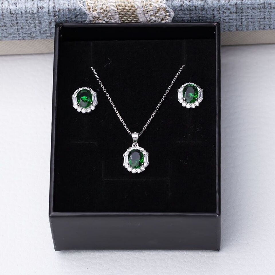 5-8 mm Yeşil Oval Zirkon Taşlı 925 Ayar Gümüş Kadın 2'li Set
