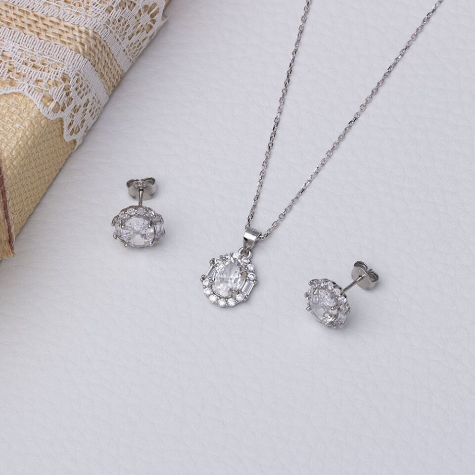 5-8 mm Oval Zirkon Taşlı 925 Ayar Gümüş Kadın 2'li Set