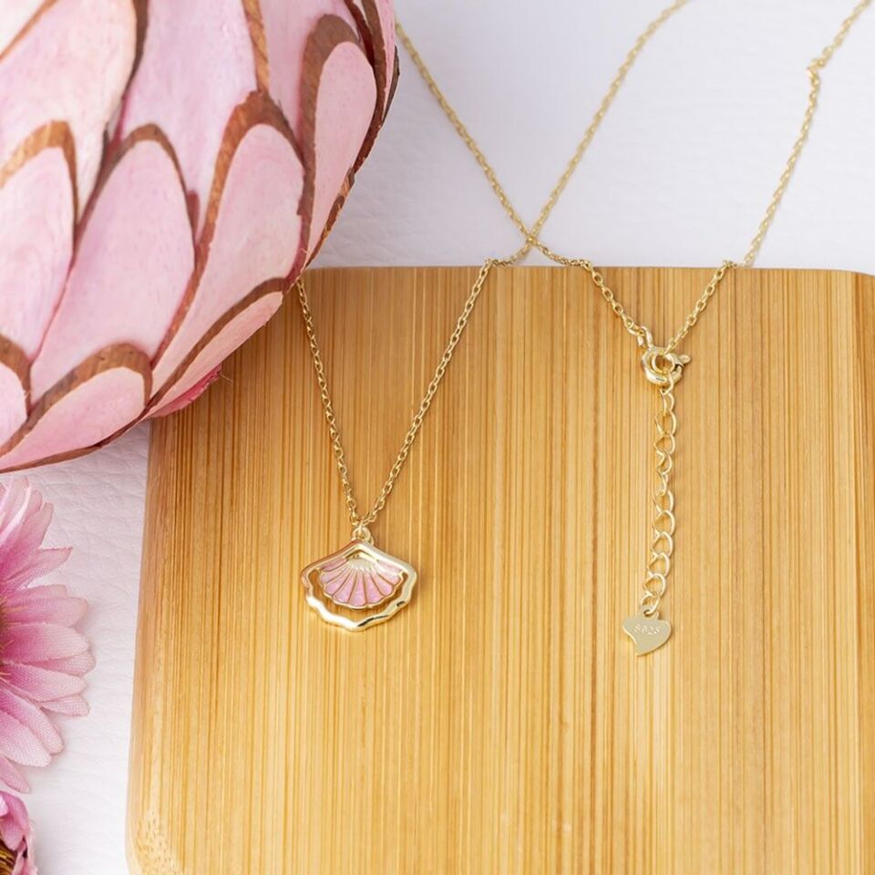 Deniz Kabuğu Model Pembe Mineli Gold Rengi 925 Ayar Gümüş Kadın Kolye
