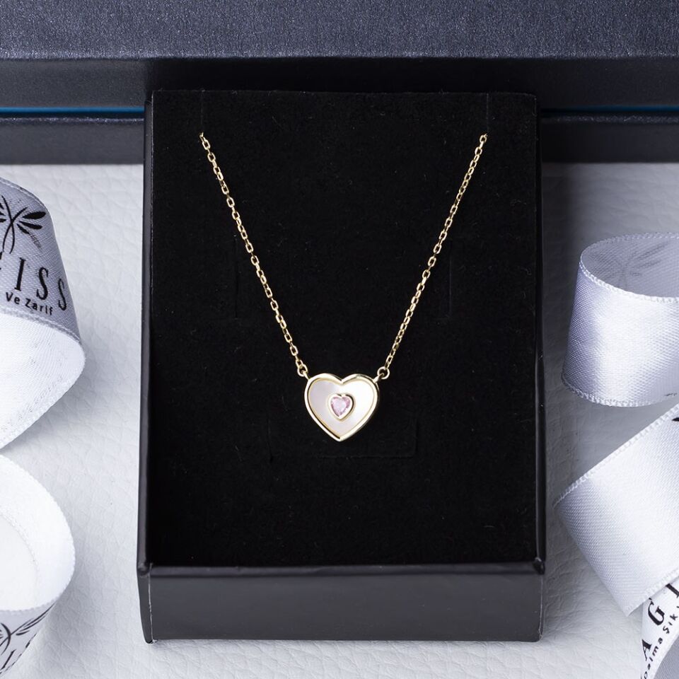 Kalp Model Sedef Pembe Zirkon Taşlı 925 Ayar Gümüş Gold Rengi Kadın Kolye
