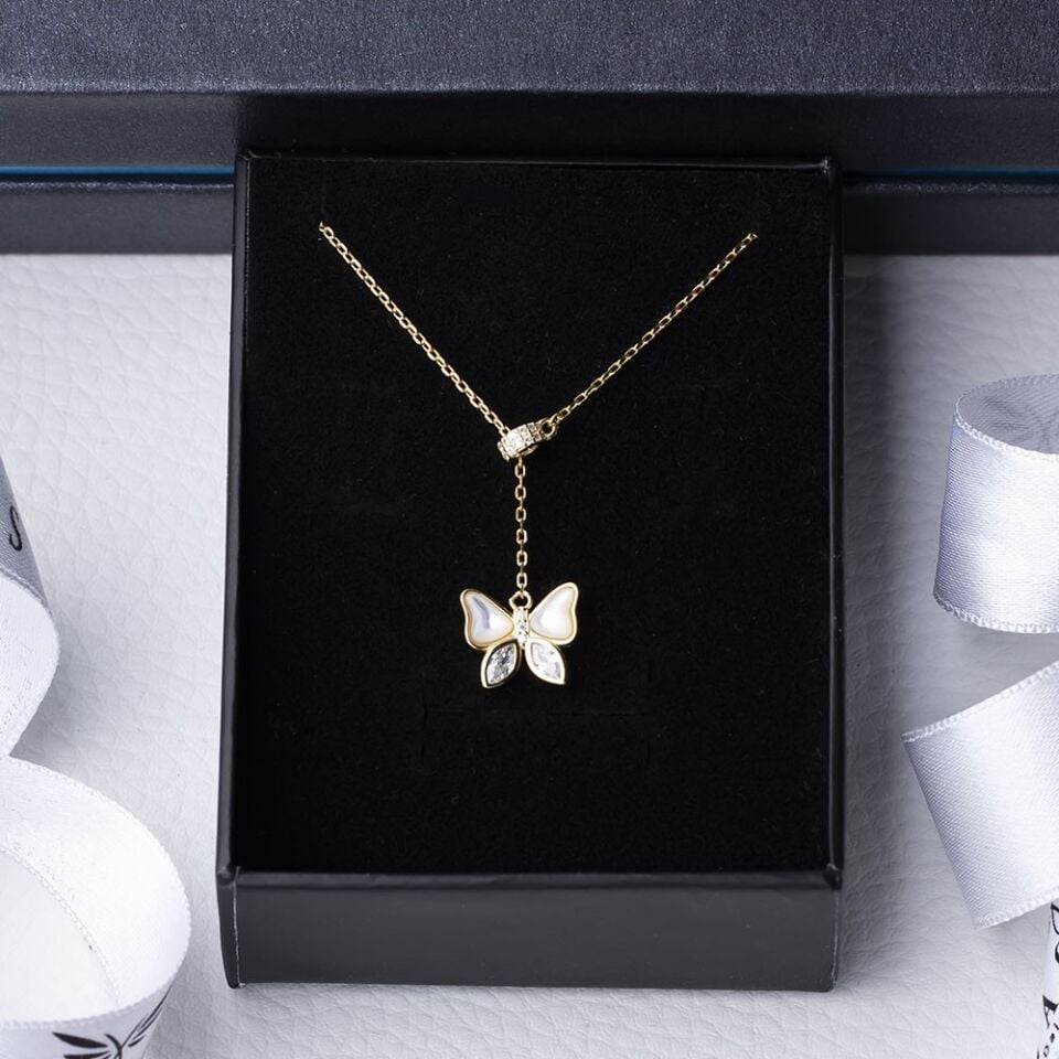 Kelebek Sedef Zirkon Taşlı Gold Rengi Model 925 Ayar Gümüş Kadın Kolye