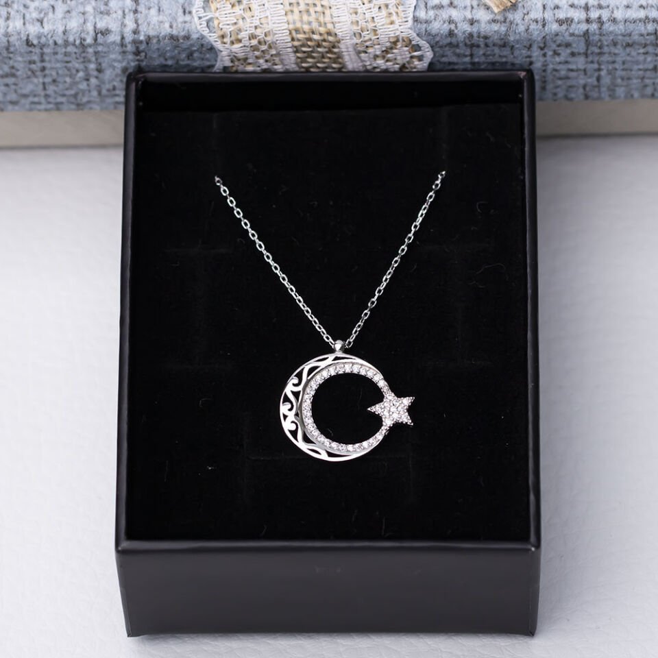 Ayyıldız Zirkon Taşlı Otantik Desenli 925 Ayar Gümüş Kadın Kolye