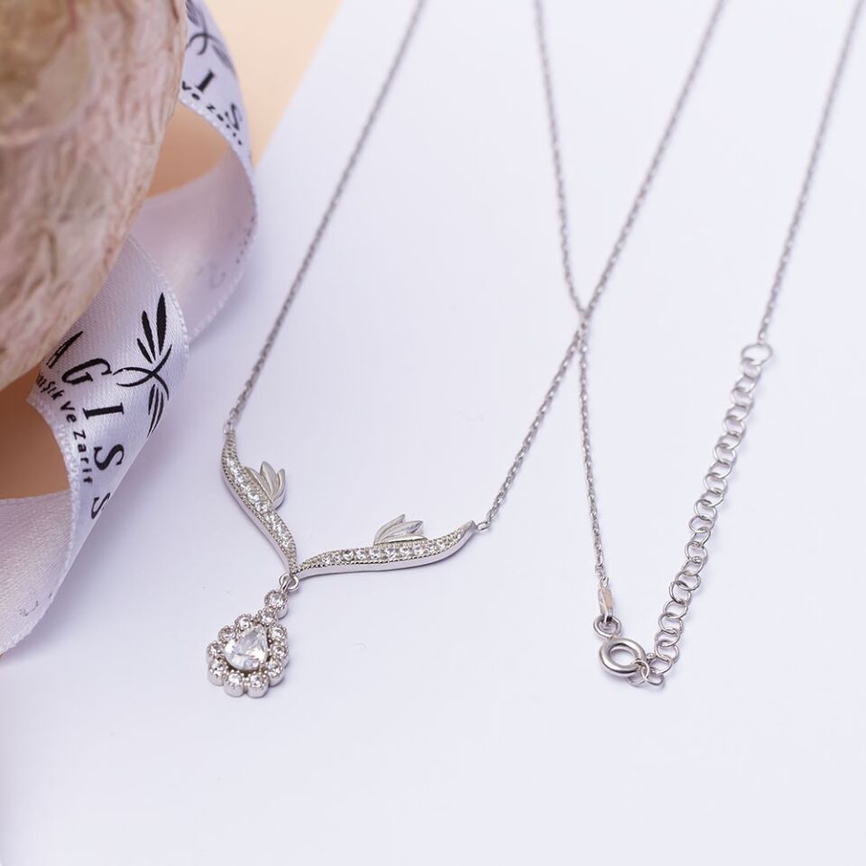 Şeffaf Damla Zirkon Taşlı 925 Ayar Gümüş Melek Kanatlı Model Kadın Kolye