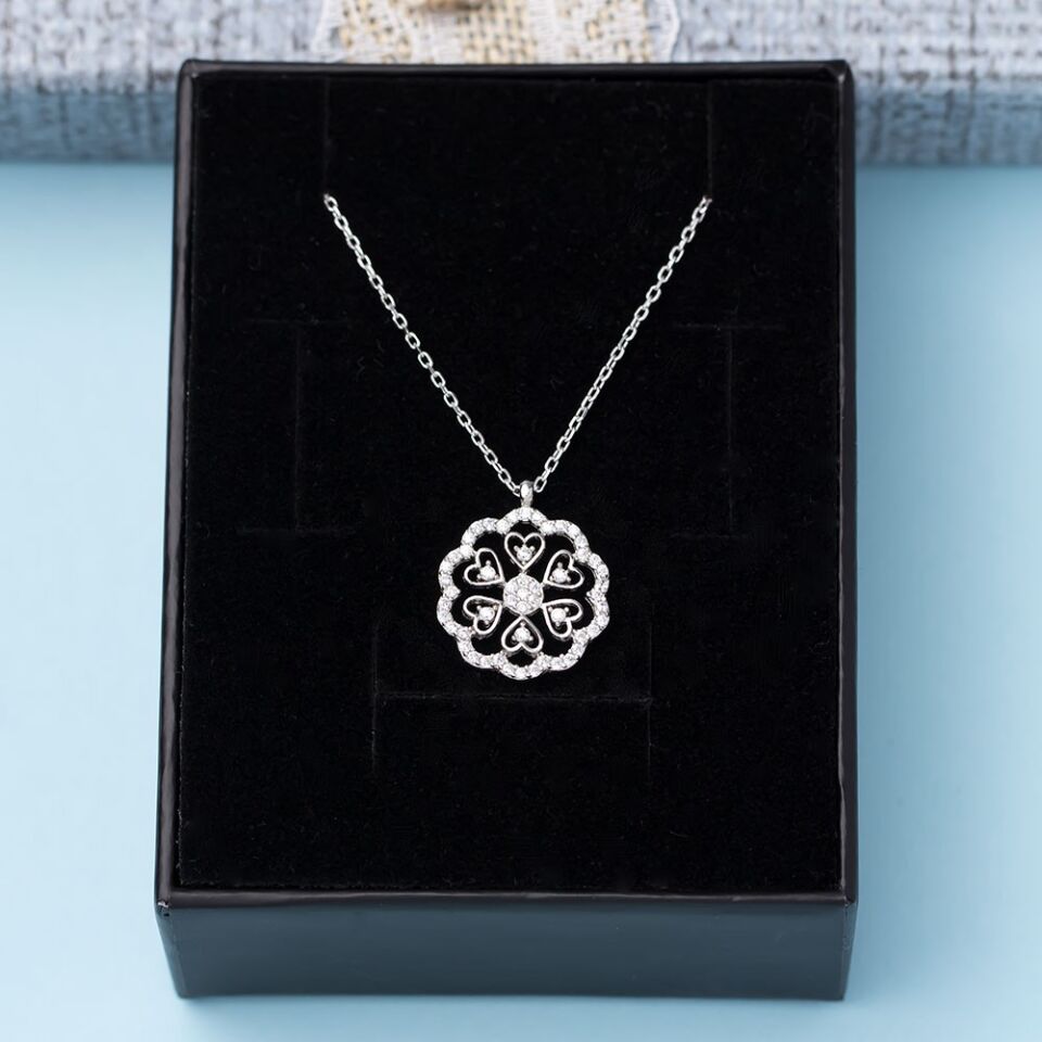 Kalp Detaylı Çiçek Model Zirkon Taşlı 925 Ayar Gümüş Kadın Kolye