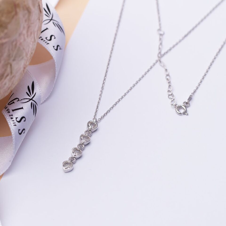 Zirkon Taşlı 4'lü Kalp Model 925 Ayar Gümüş Kadın Kolye