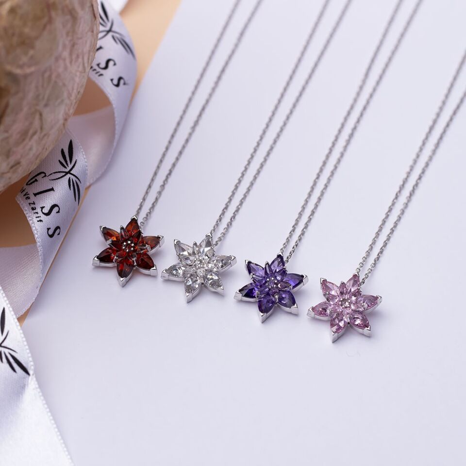 Lotus Çiçeği Kırmızı Zirkon Taşlı 925 Ayar Gümüş Kadın Kolye