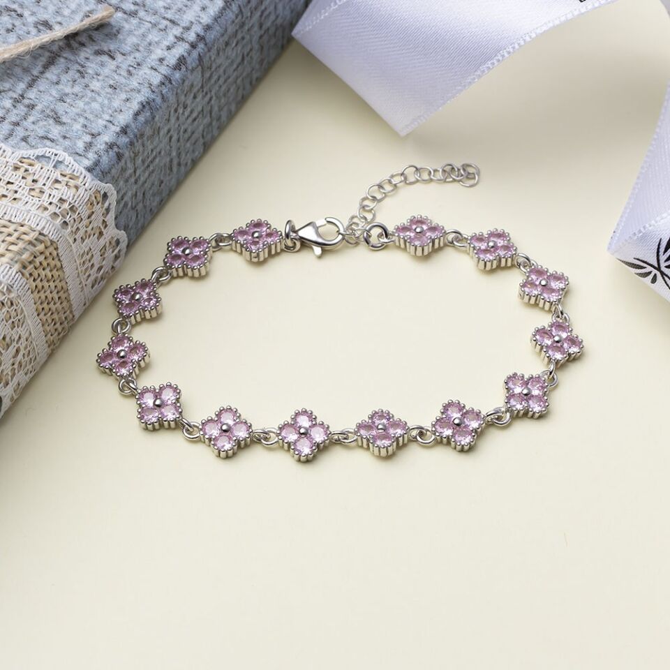 Yonca Model Pembe Zirkon Taşlı 925 Ayar Gümüş Kadın Bileklik
