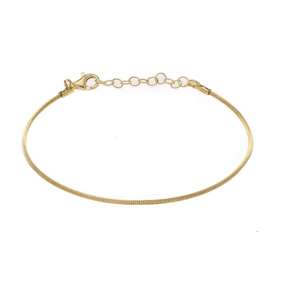 Tel Model Lazer Kumlu İşlemeli Gold Rengi 925 Ayar Gümüş Kadın Bileklik