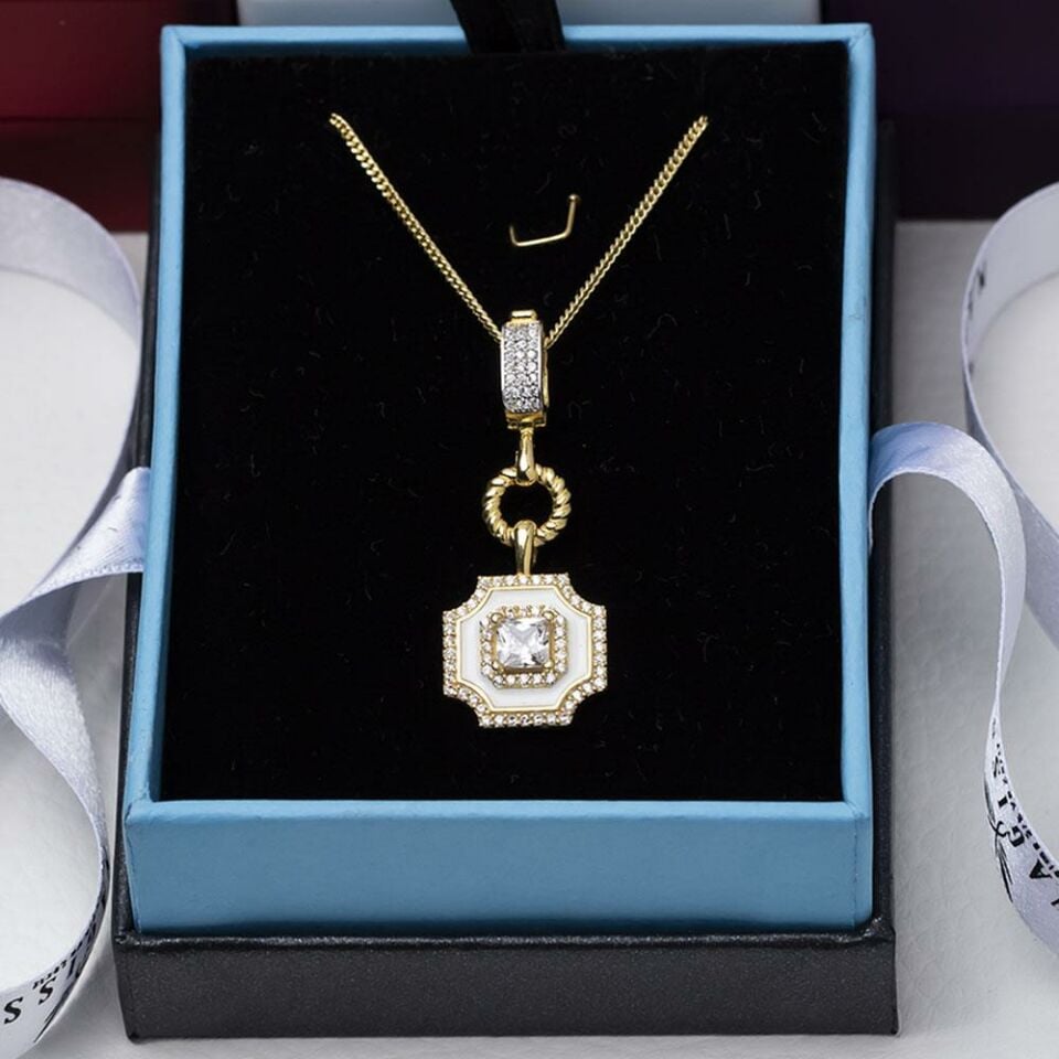 5mm Kare Zirkon Taşlı Beyaz Mineli Gold Rengi Gümüş Kadın Kolye