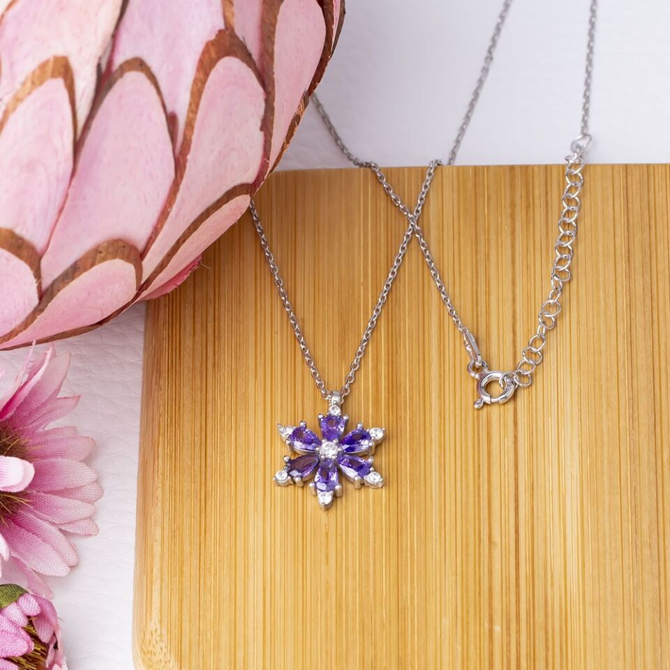 Mor Zirkon Taşlı Lotus Çiçeği Model 925 Ayar Gümüş Kadın Kolye